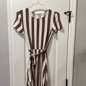 Levaca short sleeved stripe flowy dress